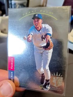 Derek Jeter 1993 Shiny UpperDeck ROOKIE Card