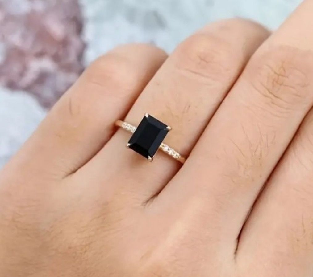 Fashion Square Cut Stone Ring