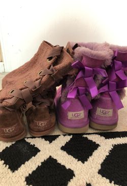 2 PAIRS OF SIZE 8 UGGS