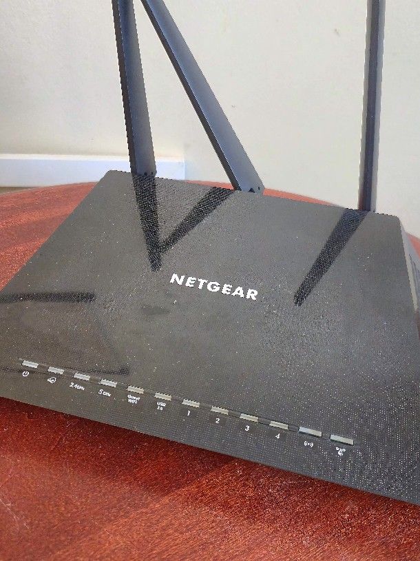 NightHawk Smart WIFI Router