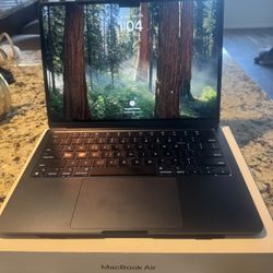 2024 Apple MacBook Air 13 Inch 