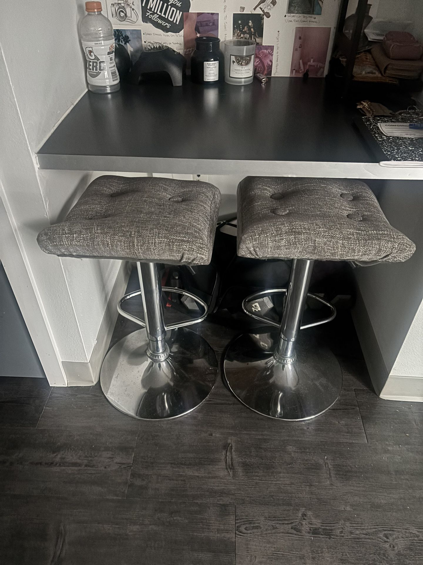 Adjustable Counter/bar Chairs