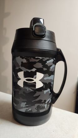 New 64oz Under Armor Water Jug