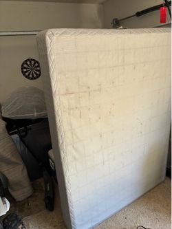 Queen boxspring
