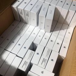 Airpods 2nd Gen (SELLING IN BULK)