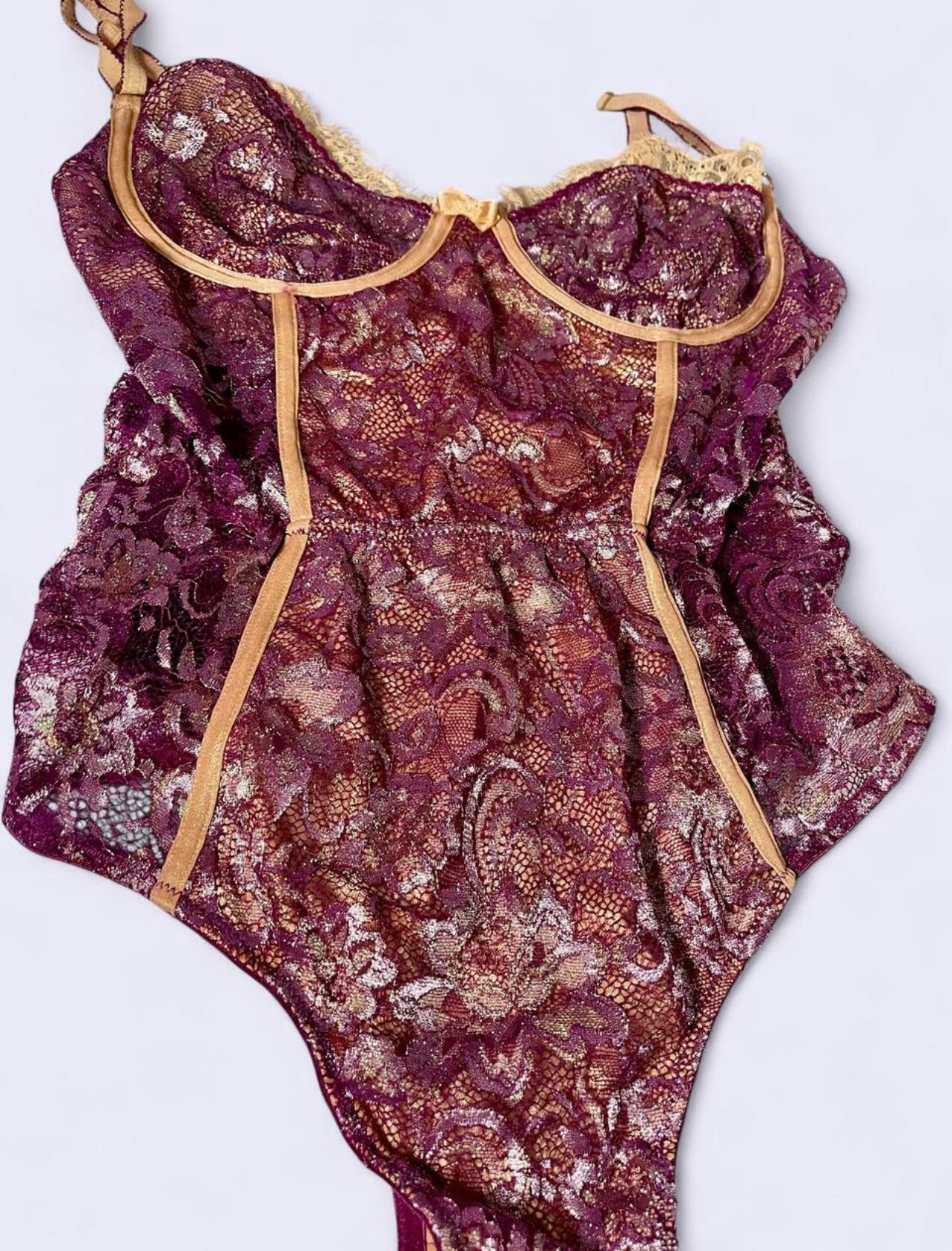 ASOS - Purple / plum and gold lace bodysuit
