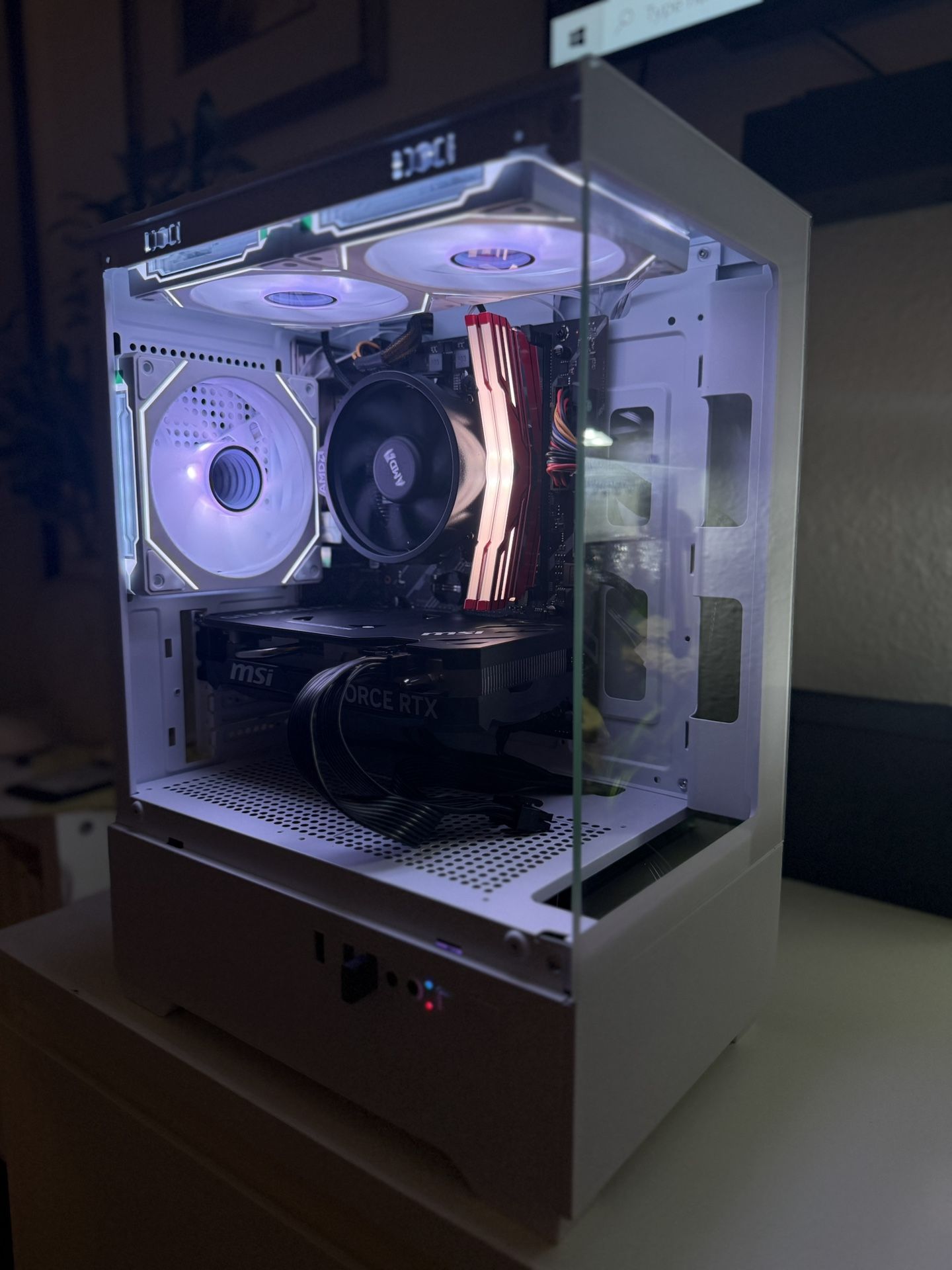 White Gaming Pc Computer Desktop RTX 4060 / Ryzen 5 4500