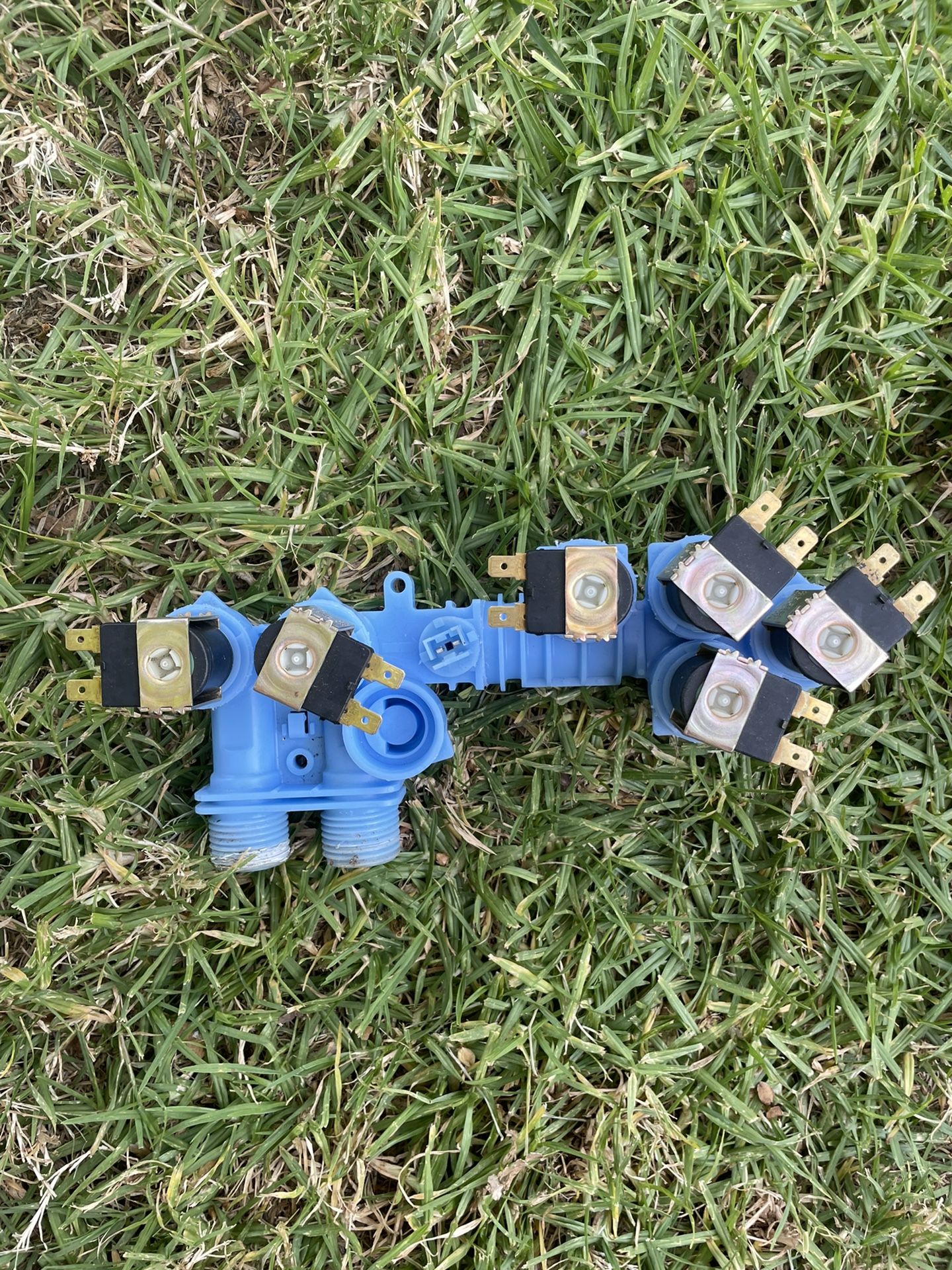 Whirlpool Washer Water Valve | W10326915. PREOWNED tested.