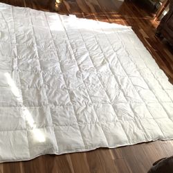 4 Pc Queen Bedding Set – Comforter, Cover & 2 New Pillows ( Read The Description)  All For 25