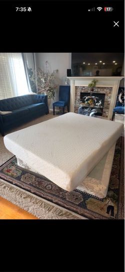 Queen mattress/box spring