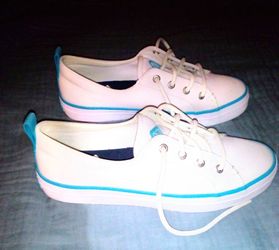 Sperry Sneakers