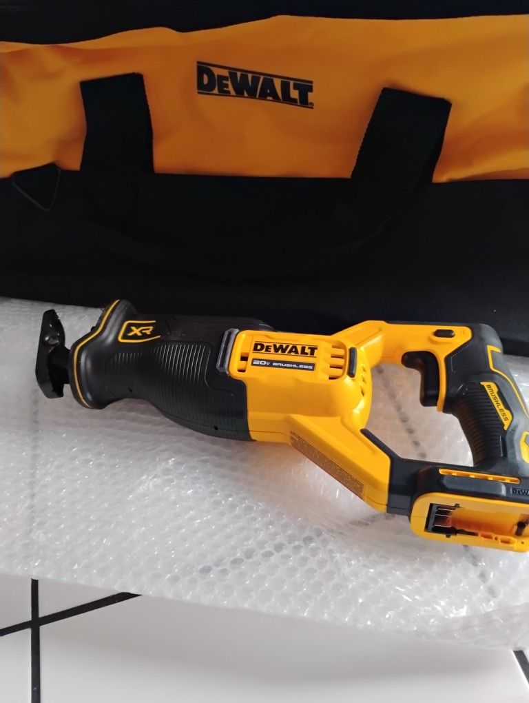 DeWalt Sawzalll XR