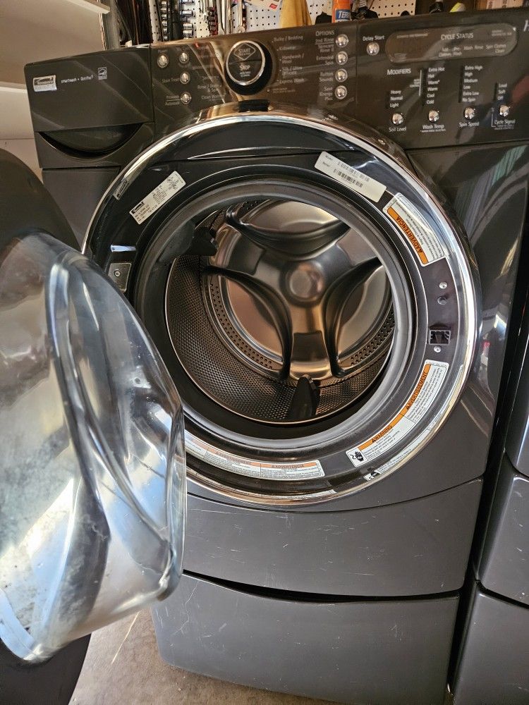 KENMORE WASHER AND DRYER. smart wash