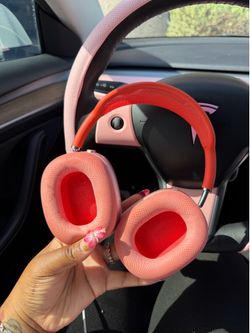 Apple AirPods Max (Pink) –Excellent Condition – $200 FIRM