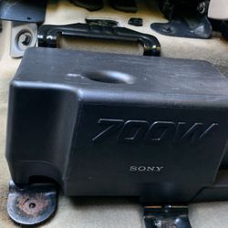 F 150 Sony Subwoofer And Amp 