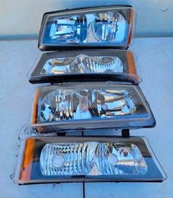 03-06 Chevrolet Silverado Avalanche Headlights Luces Micas Calaveras Faros Faroles Focos Chevy