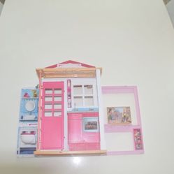 Portable Barbie House