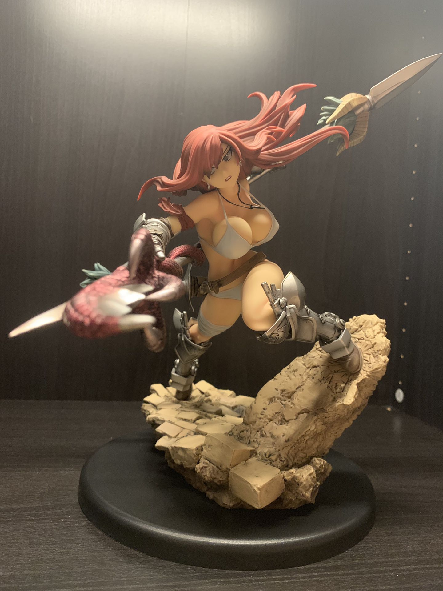 Fairy Tail Erza Scarlet (Knight ver.) 1/6 Scale Figure
