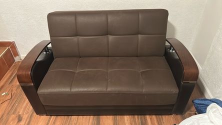 Sofa / Futton