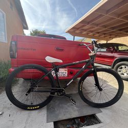 Throne 29er Trades For Fixed Gear 29er