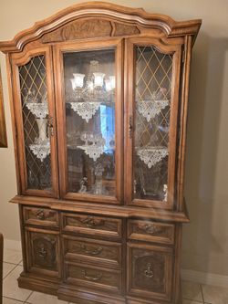 Stanley Fine China Cabinet