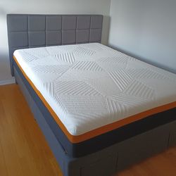 Queen Mattress And Bed Frame With Storage