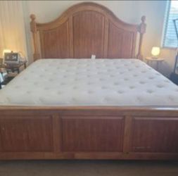 King Bed with Mattress and Foundation