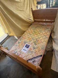 TWIN MATTRESS INCLUDING HEADBOARD
