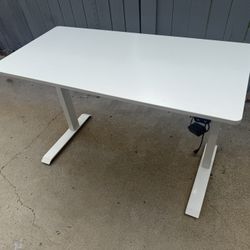 Motorized Standing Desk