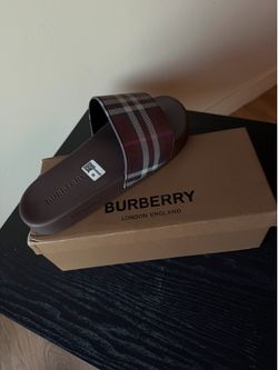 Burberry slides brand new