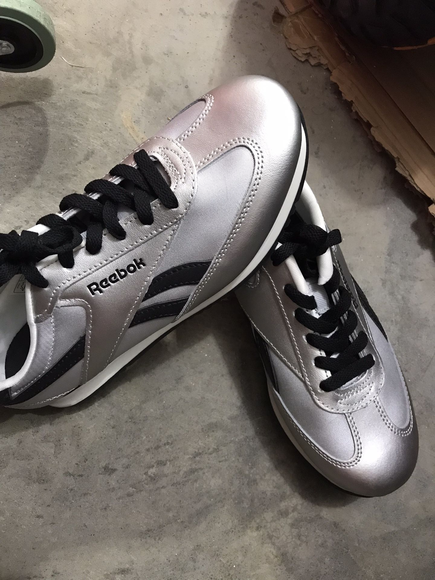 Women’s Shoes Reebok Size 8