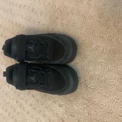 Jordan 4 Black Cats