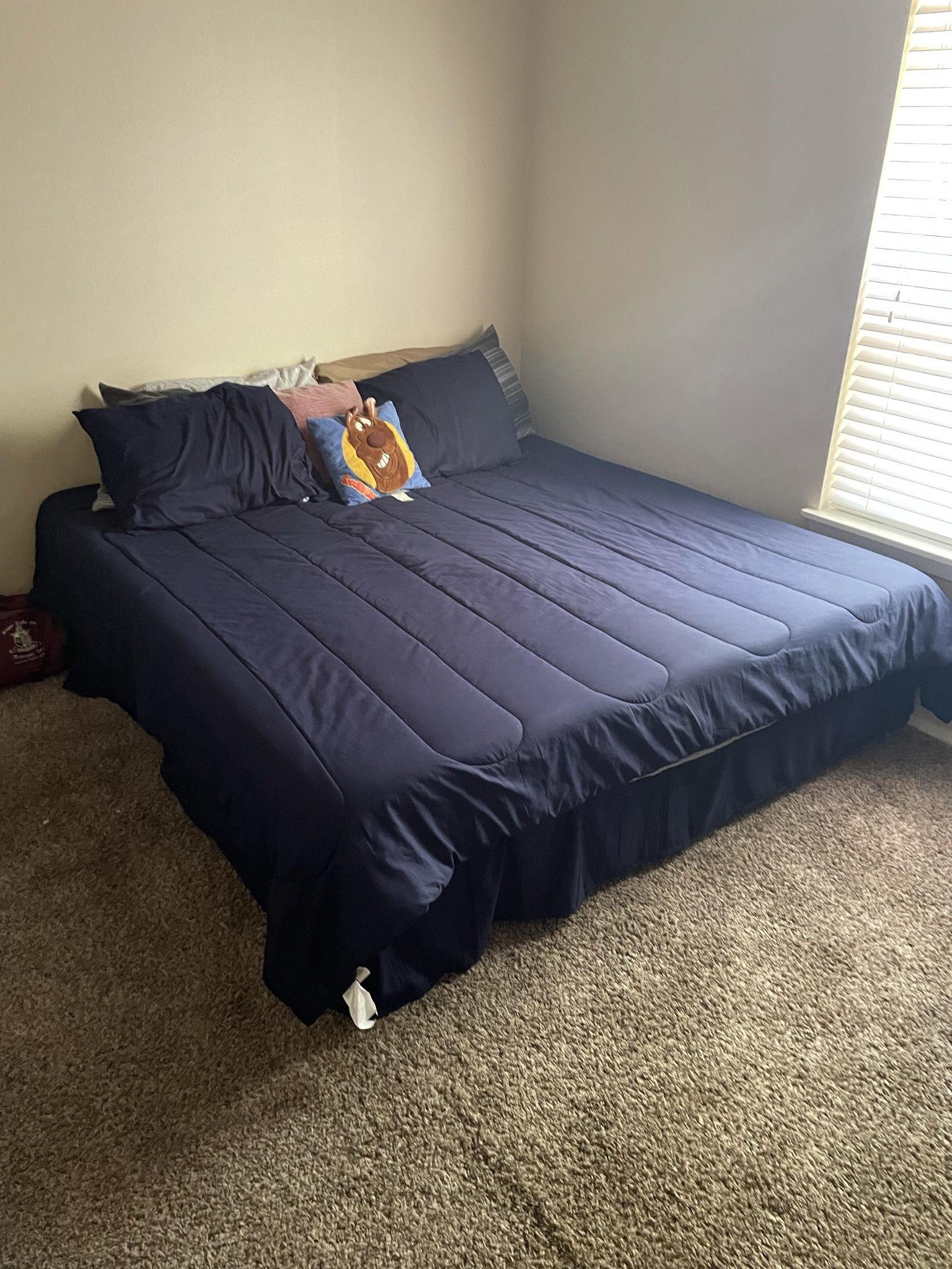 KING SIZE BED FOR SELL