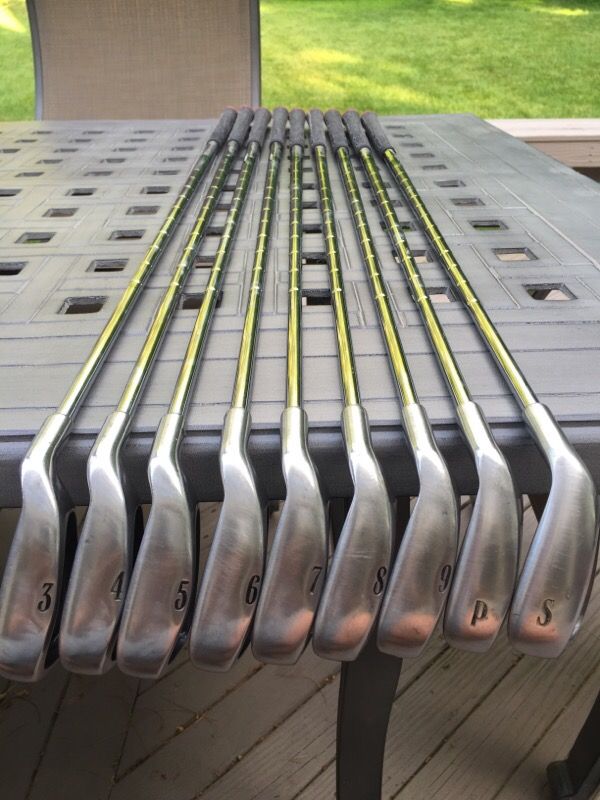 Calcutta Professional Golf Clubs - Irons (9)