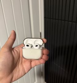 AirPods