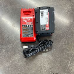 Milwaukee M12/M18 Charger w/ 1.5 Battery 