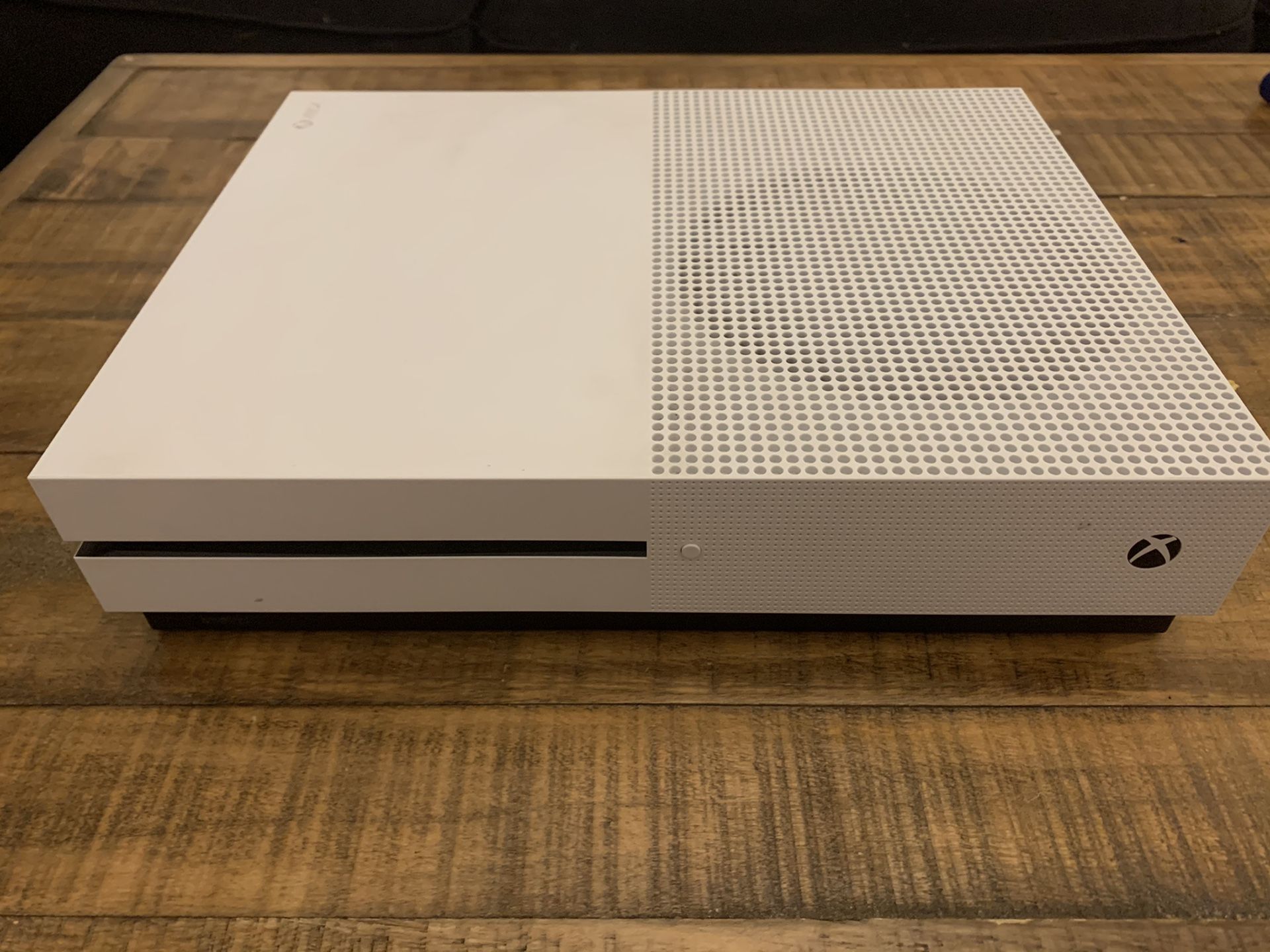 Xbox One S