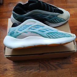 Yezzy 700 Size 11