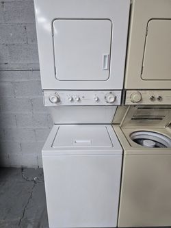 Washer And Dryer Combo W-24inch 