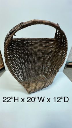 Large Wicker Basket w Handles