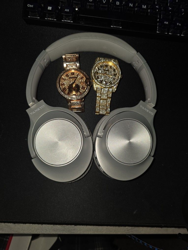 Headphones With Active Noise Canclation