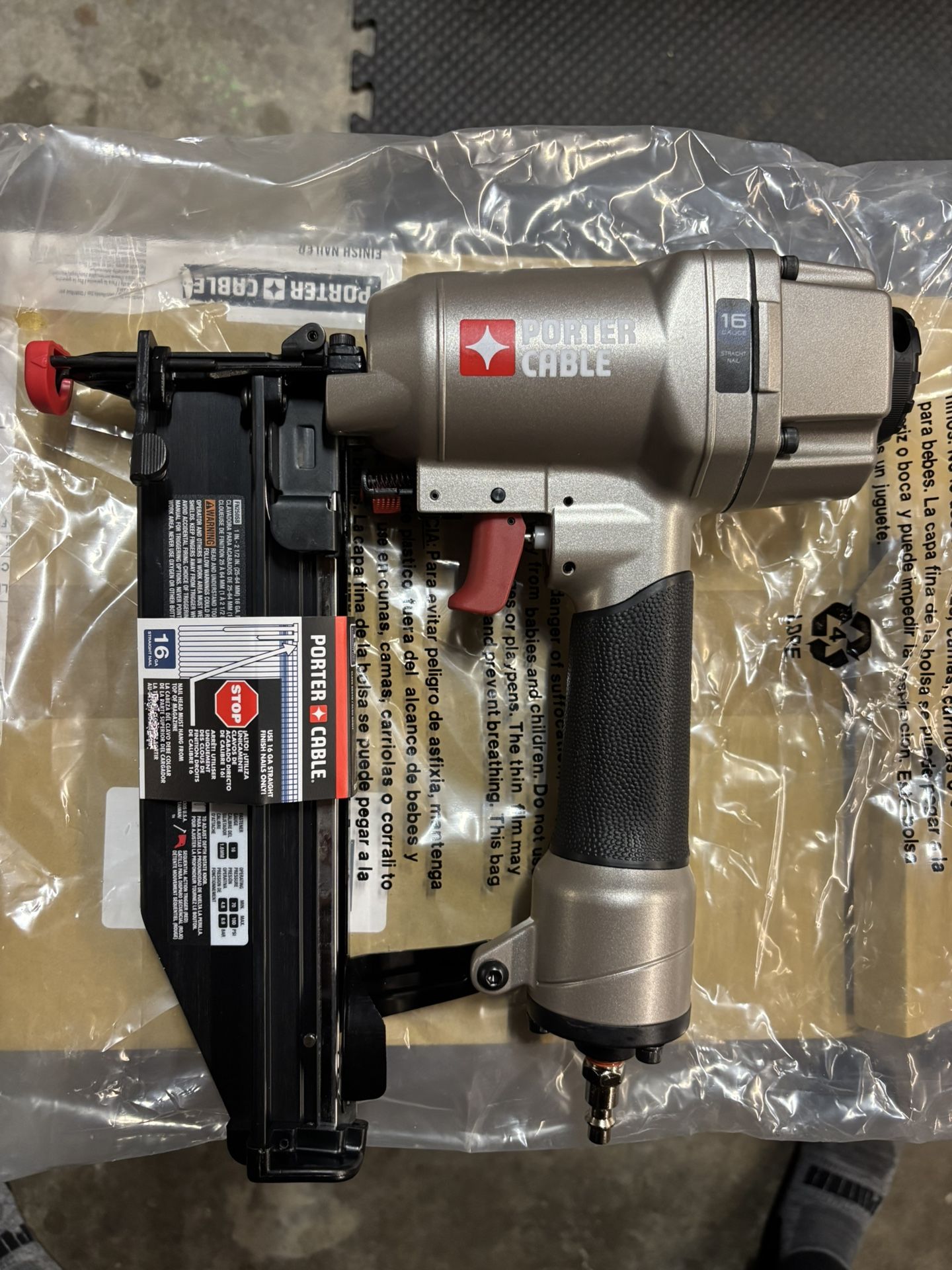 Porter-Cable 16-Gauge Pneumatic Finish Nailer