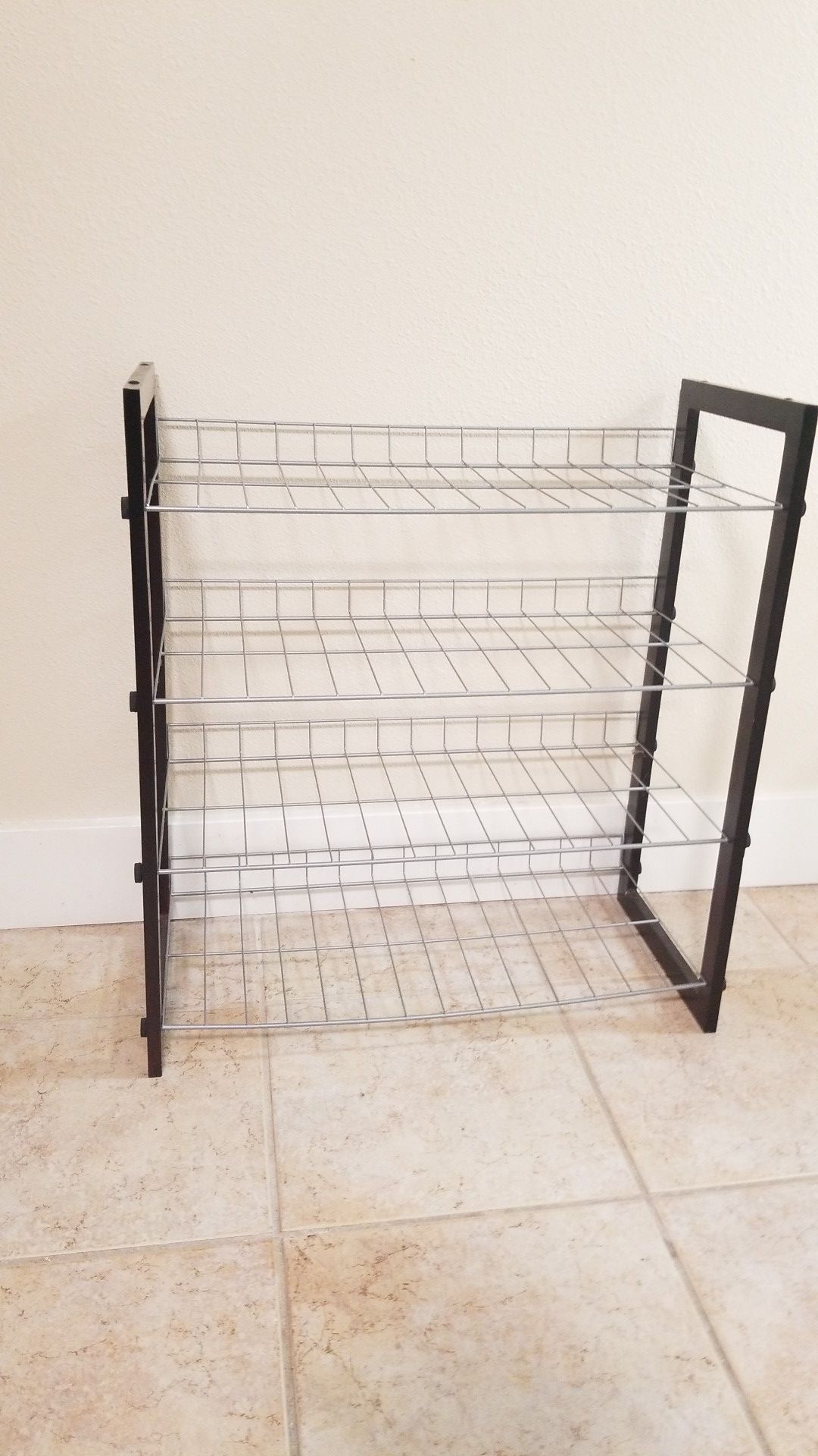 Small metal stand - 4 shelves
