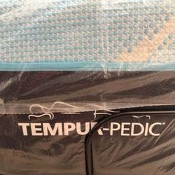 🔥GREAT DEAL - BRAND NEW TempurPedic LuxeBreeze Set🔥