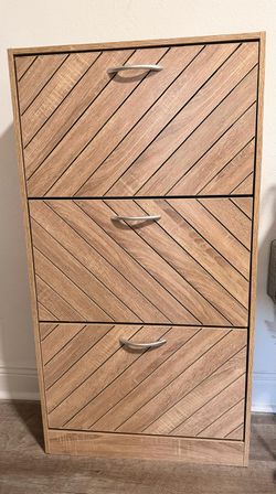 Modern Slim Shoe Cabinet (Holds 18 Pairs) - Great Condition! - Zapatero