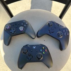 Xbox one Controllers and Luna controller