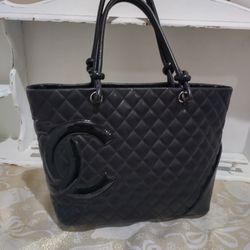 Channel Black Leather 👛 Purse please read descriptions