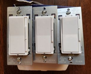 3-pack Leviton Decora DSL01-3PW LED rocket dimmer with slider, white