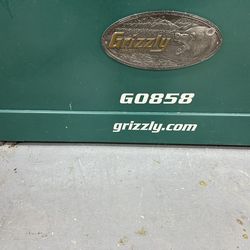 GRIZZLY 8 INCH HELICAL HEAD JOINTER