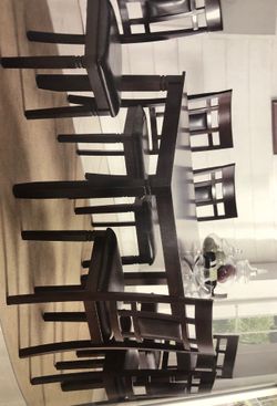 Dinning table set new in box